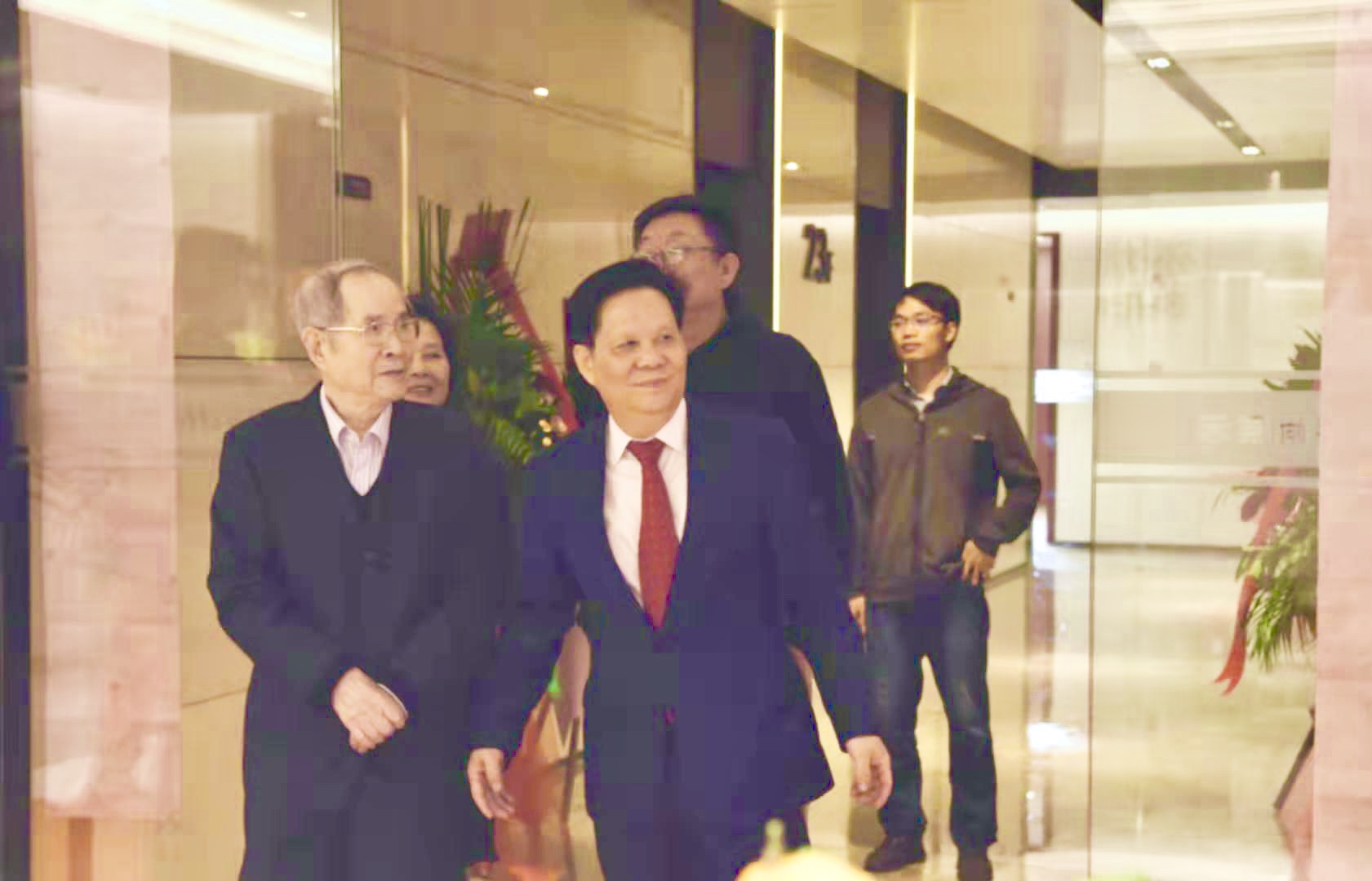 微信图片_20191202180615.jpg